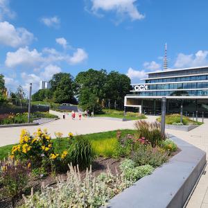 Dag-Hammarskjöld-Platz / Marseiller Straße