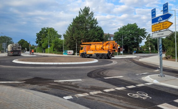 Verkehrsfreigabe Kreisverkehr Maschen - 